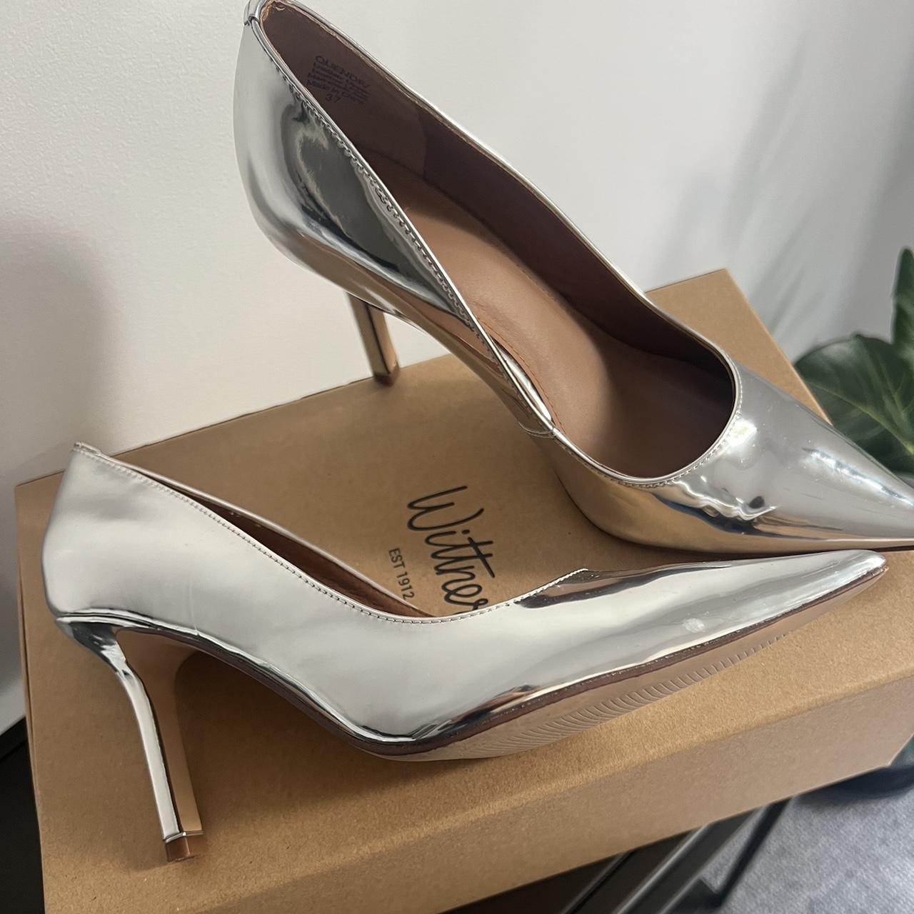 Wittner store silver heels