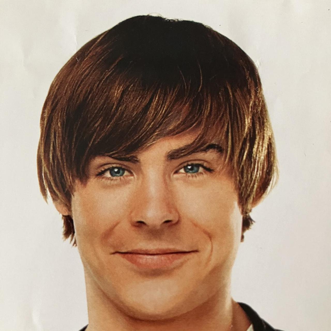 Cutie Zac Efron from 2009's “17 AGAIN”collectible... | Depop, image size:1280x1280