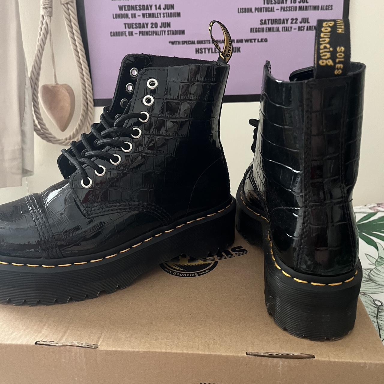 Size 14 hot sale platform boots