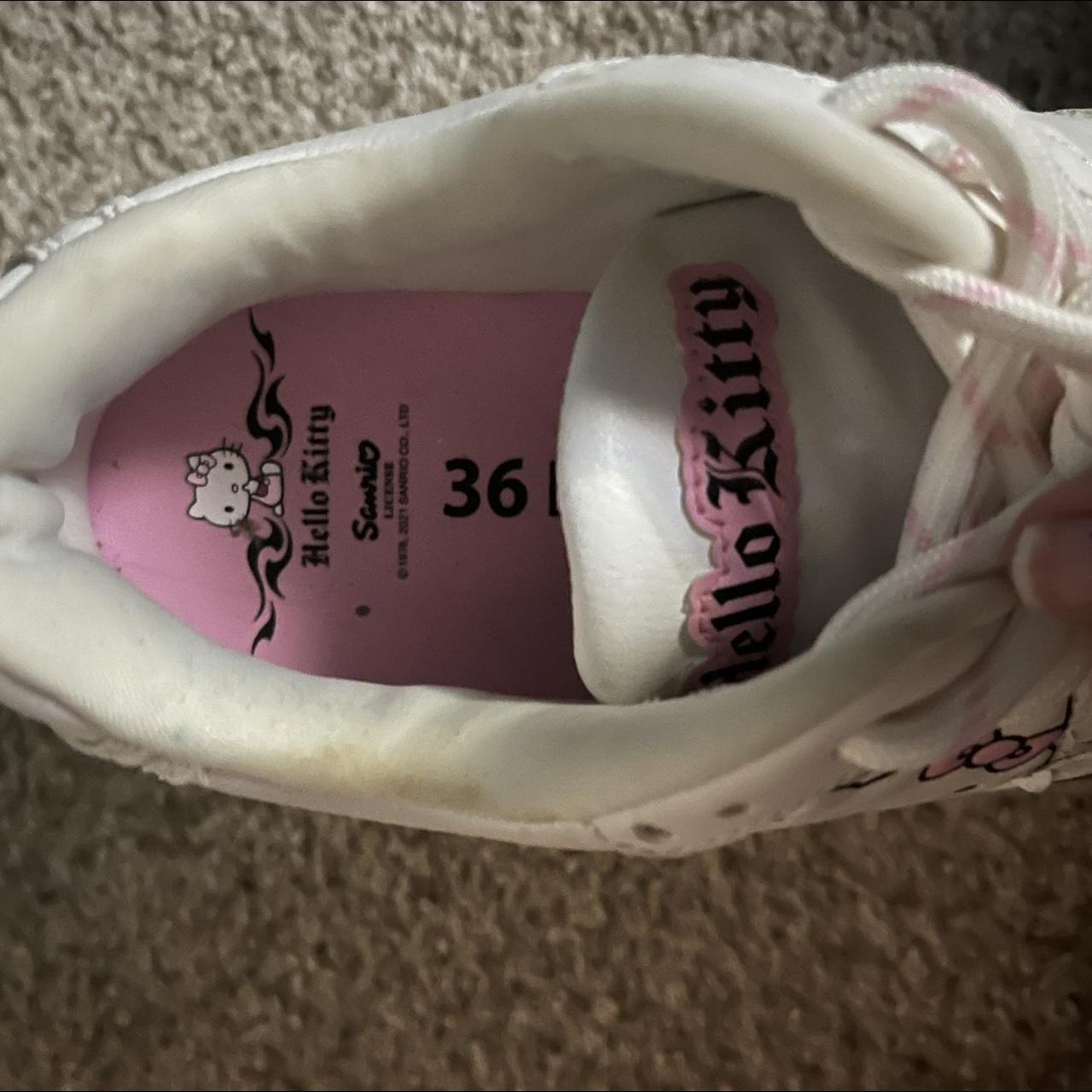 bershka hello kitty platforms