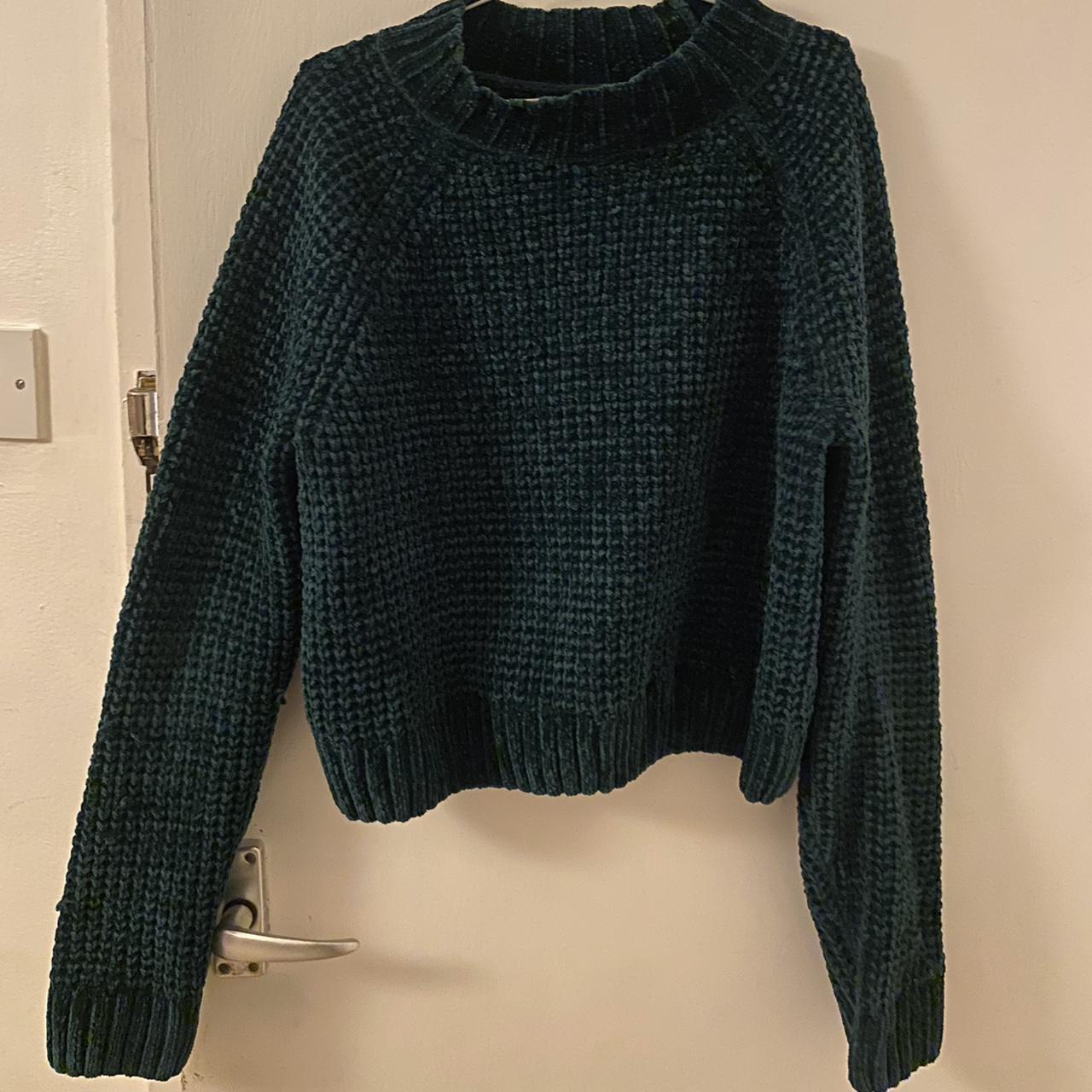 cute emerald green h&m sweater - Depop