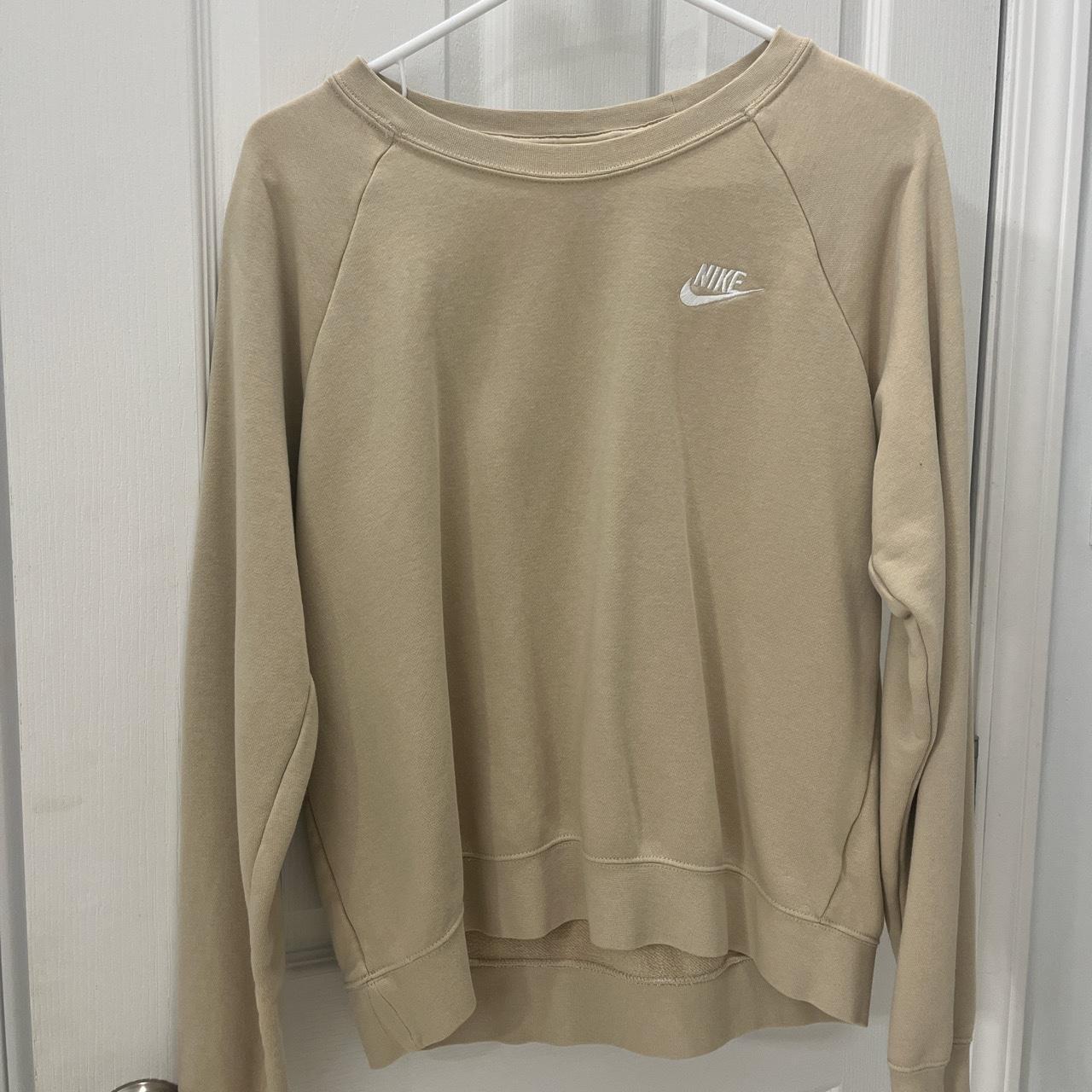 nike cream crewneck sweatshirt