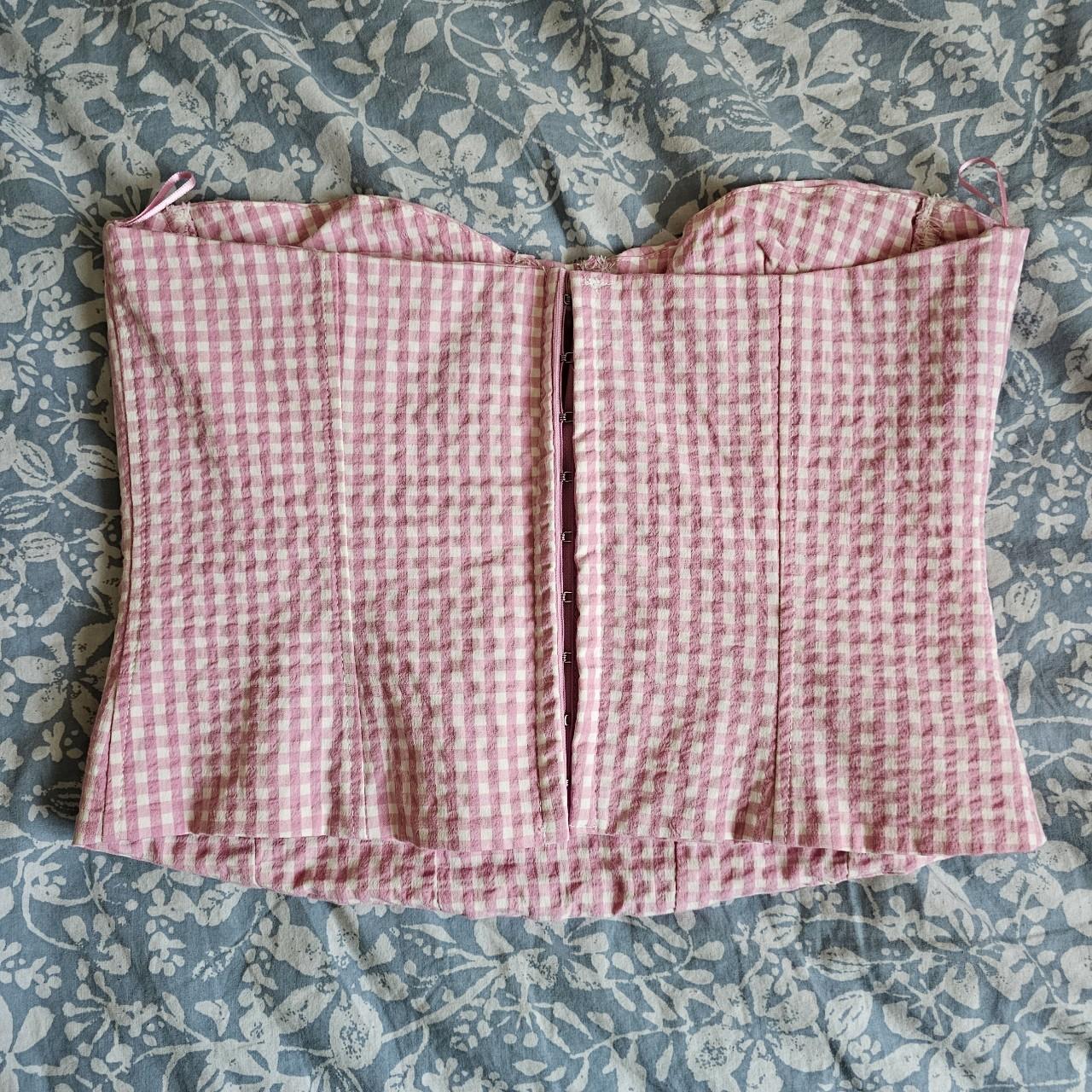 pink gingham corset from zara in an s! didn't fit me... Depop