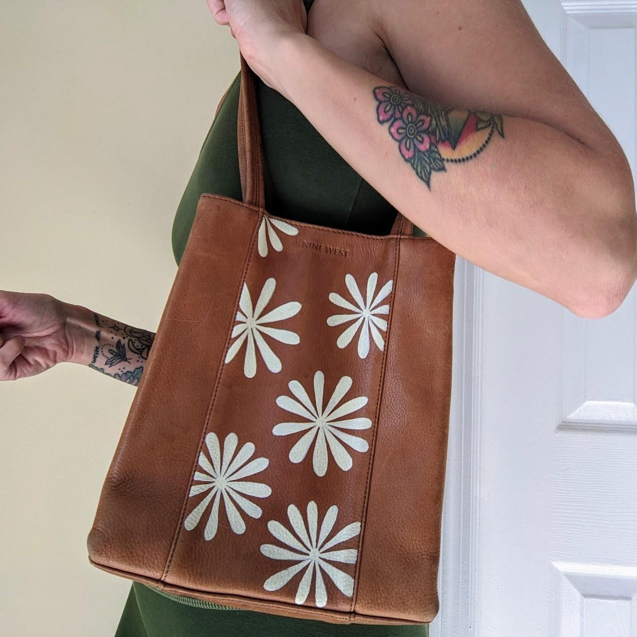 Nine west best sale tan purse