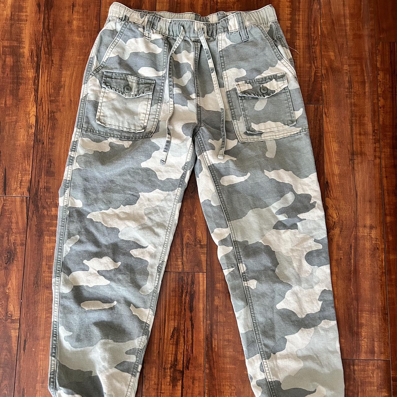 Camo trousers hot sale size 4