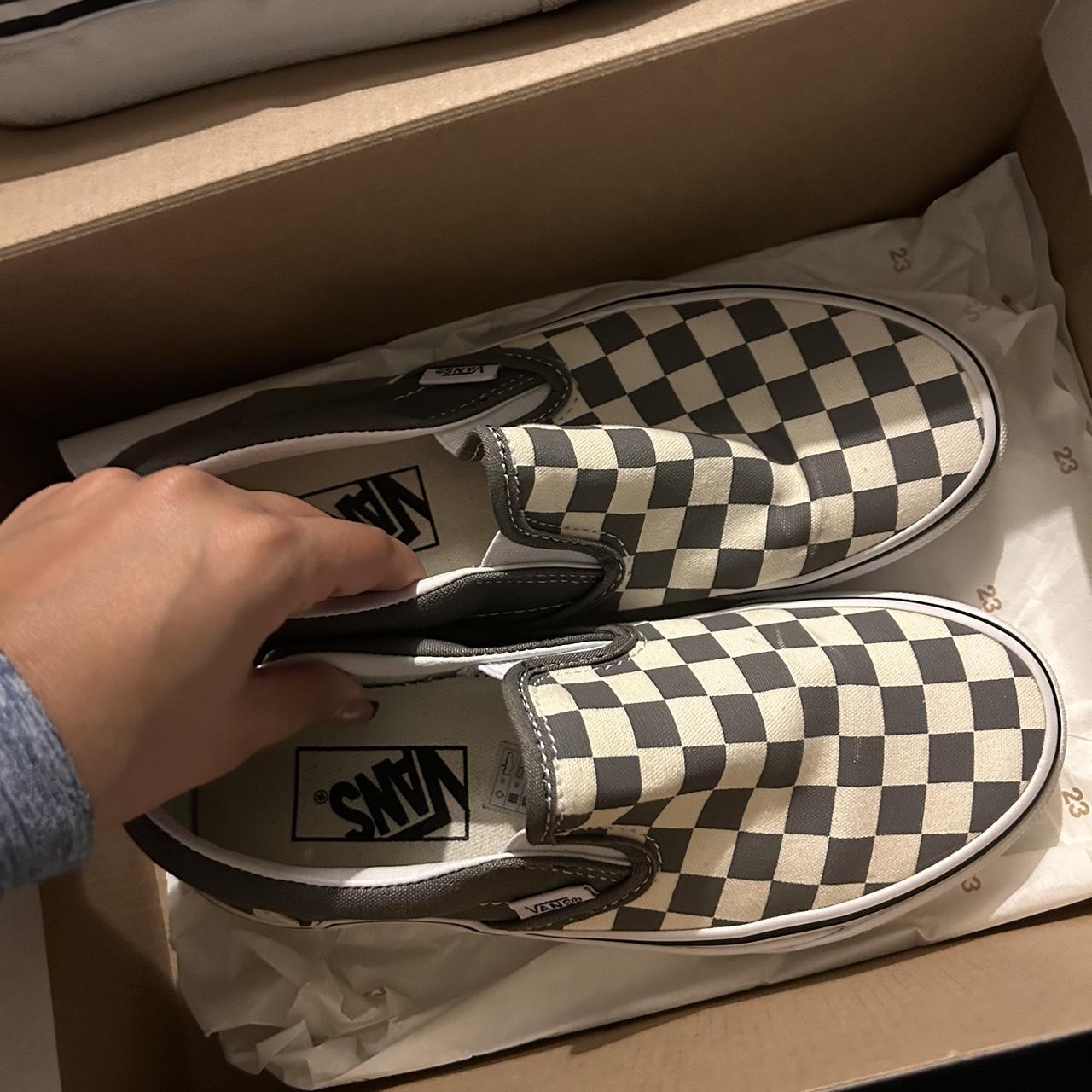 Light gray and white checkered vans sale