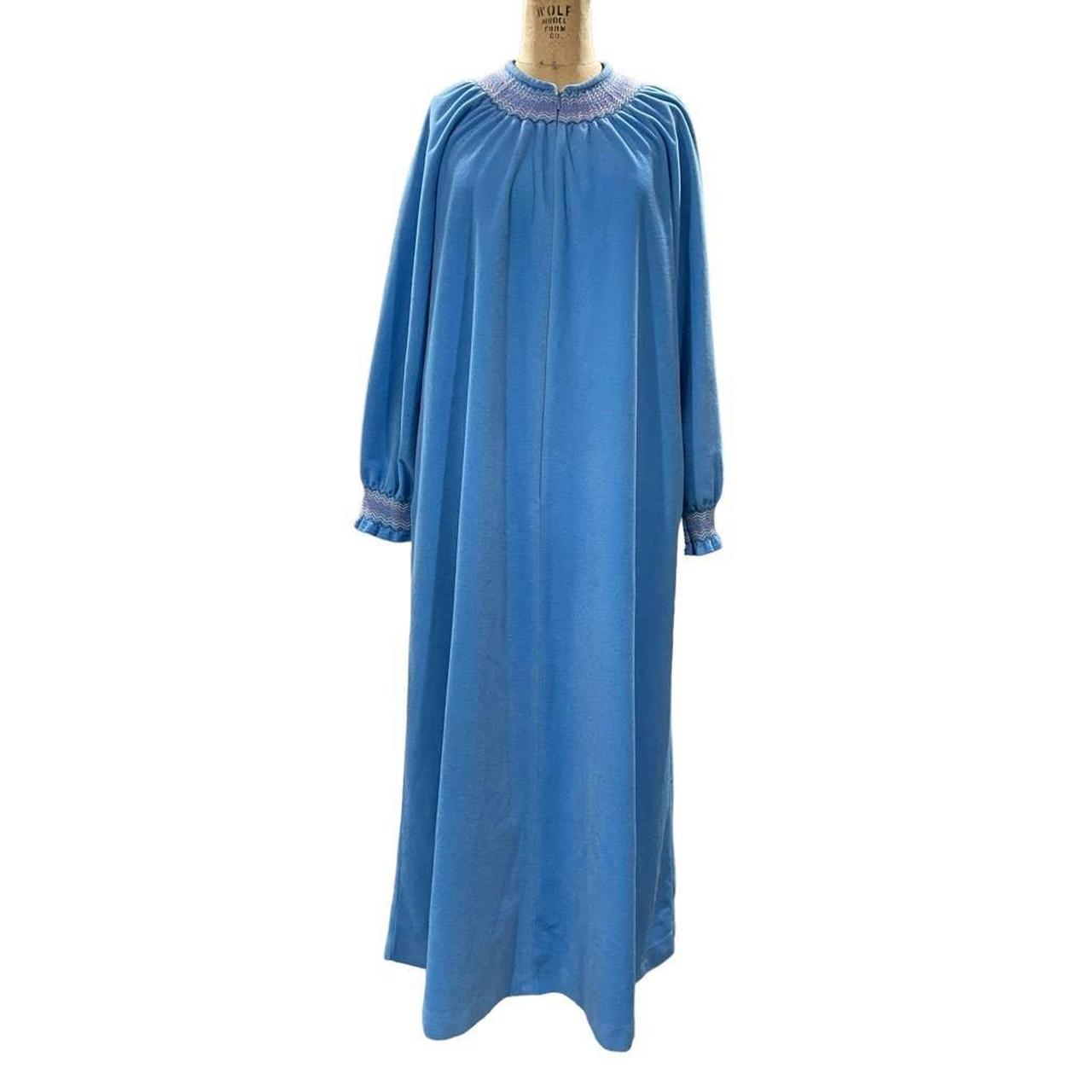 Vanity Fair Women's Blue Robe | Depop