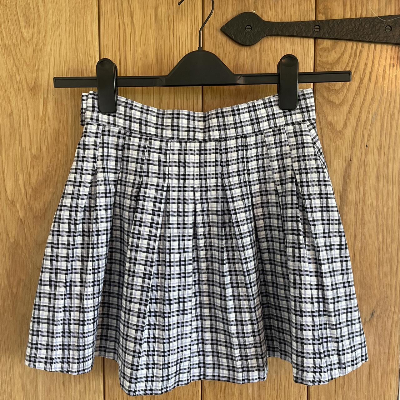 Women s Bershka Checkered Skirt Size Small Purple