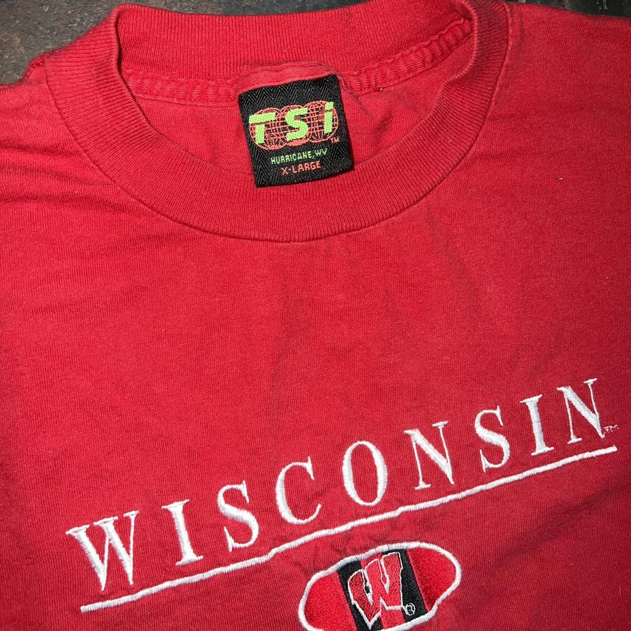 Vintage 90s Wisconsin Badgers Embroidered Red T...