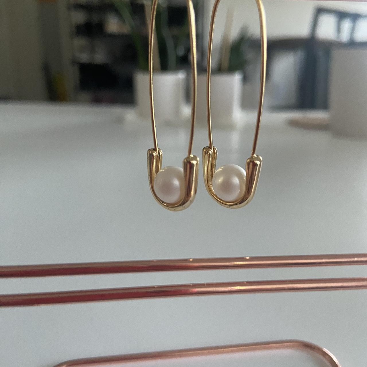 Bestdressed x en route paper clip pearl gold... Depop