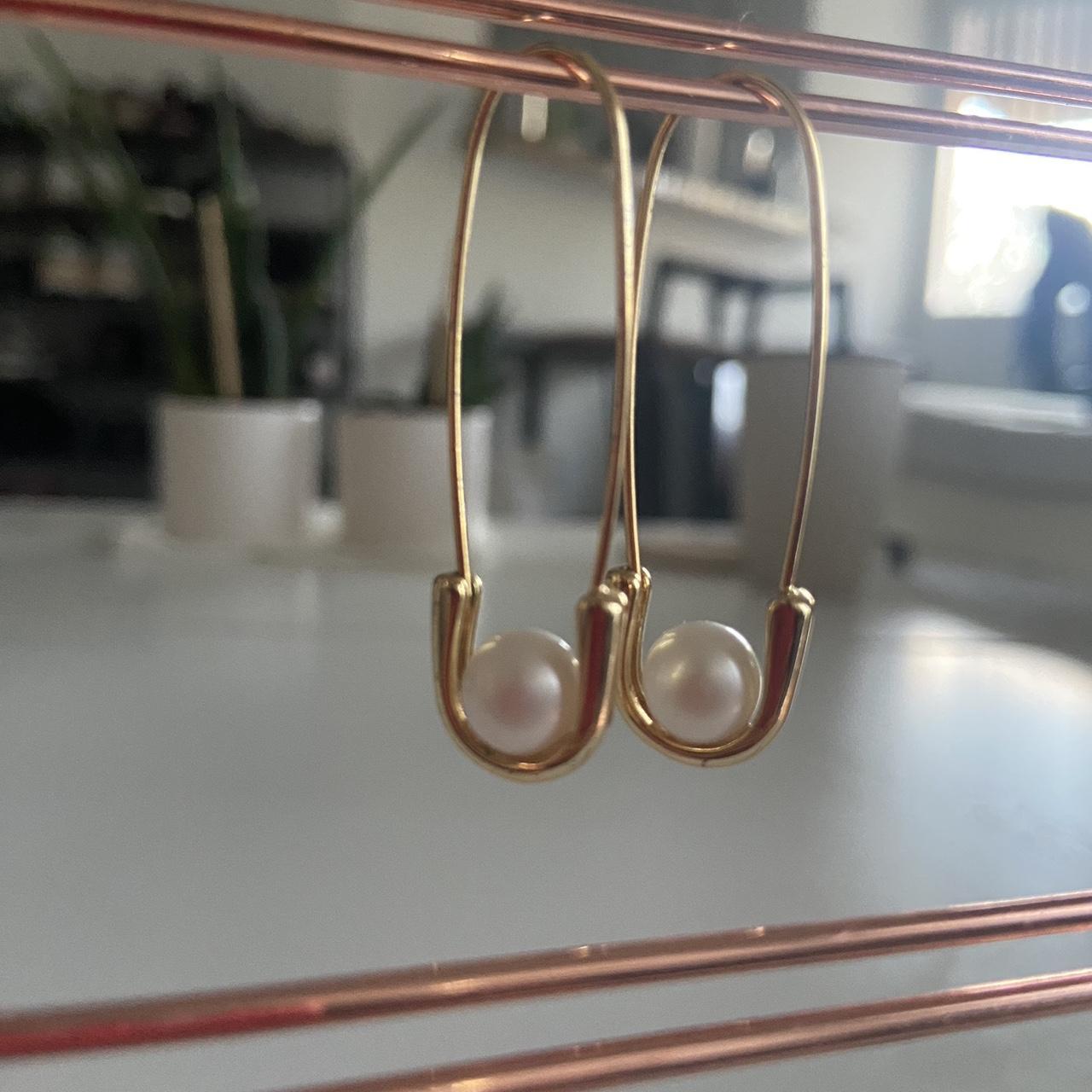 Bestdressed x en route paper clip pearl gold... Depop