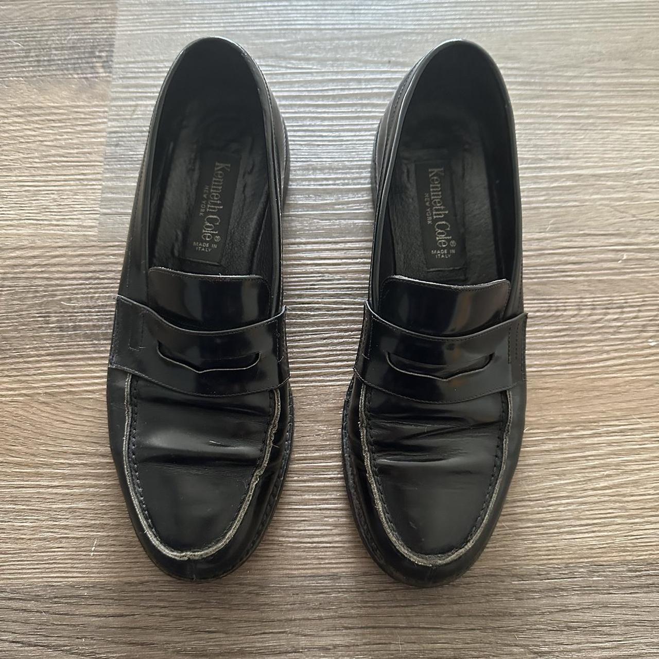 Kenneth Cole Women's Black Loafers | Depop