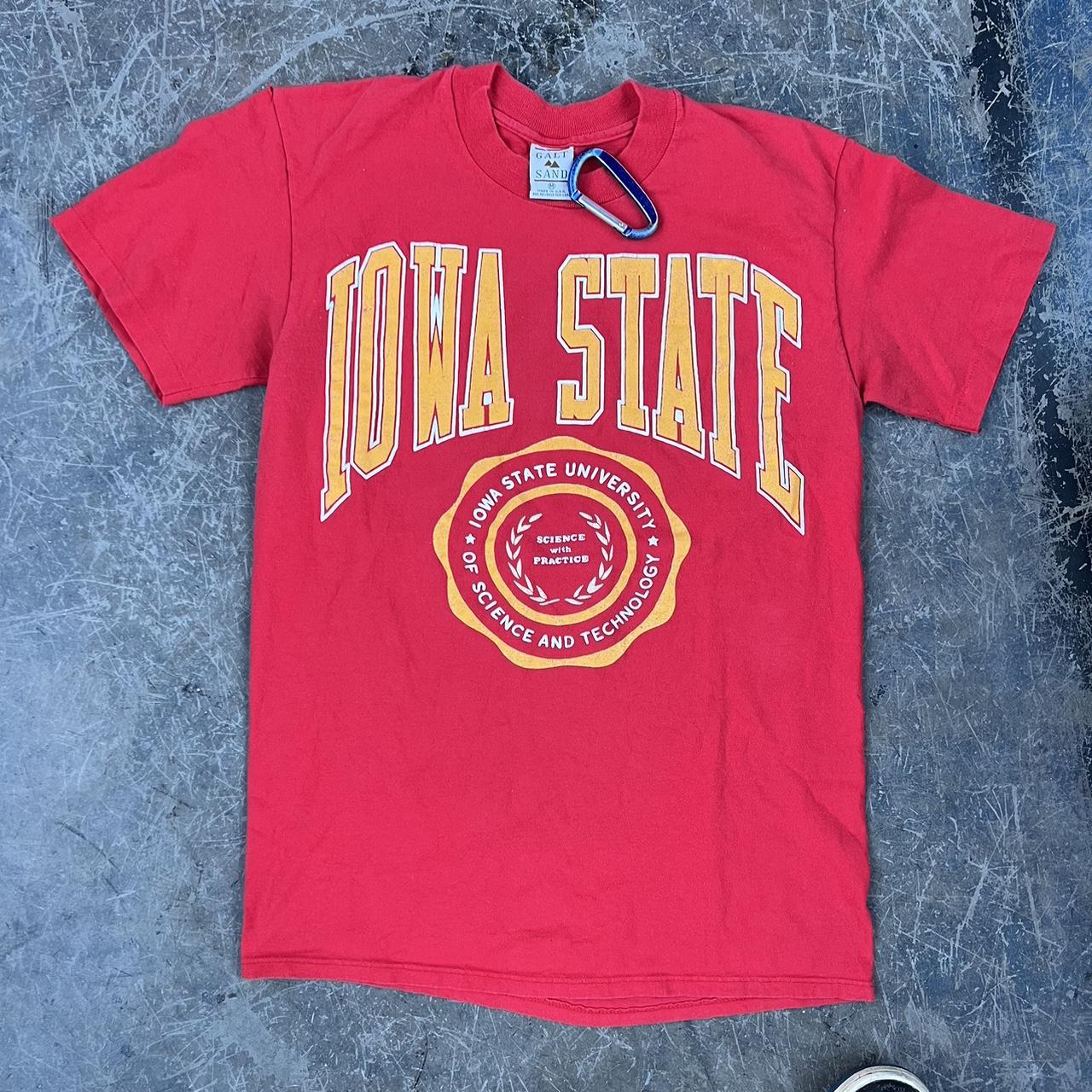 beautiful vintage IOWA STATE university tee single... - Depop