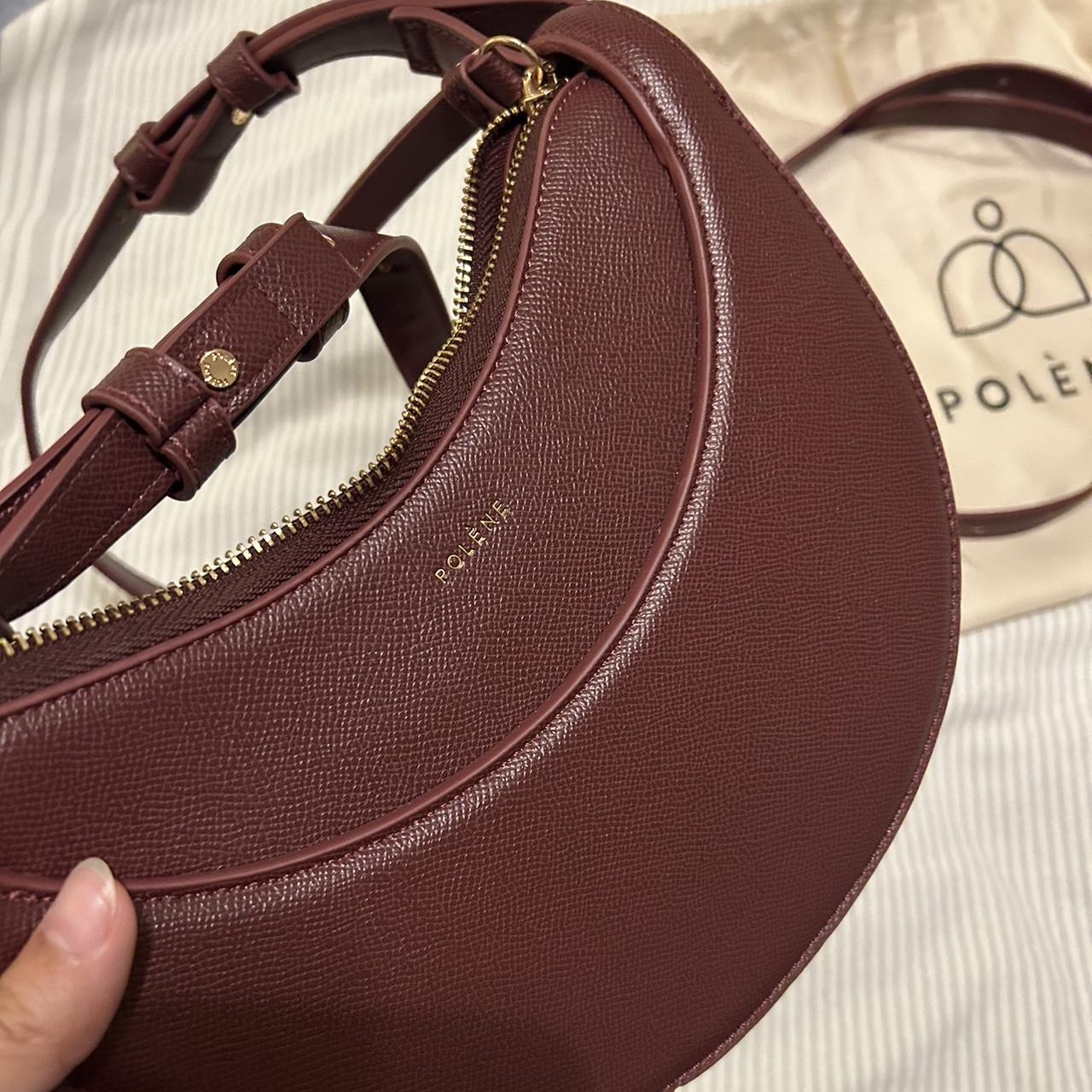 Got bamboozled in purchasing this unbranded/ doooop... Depop