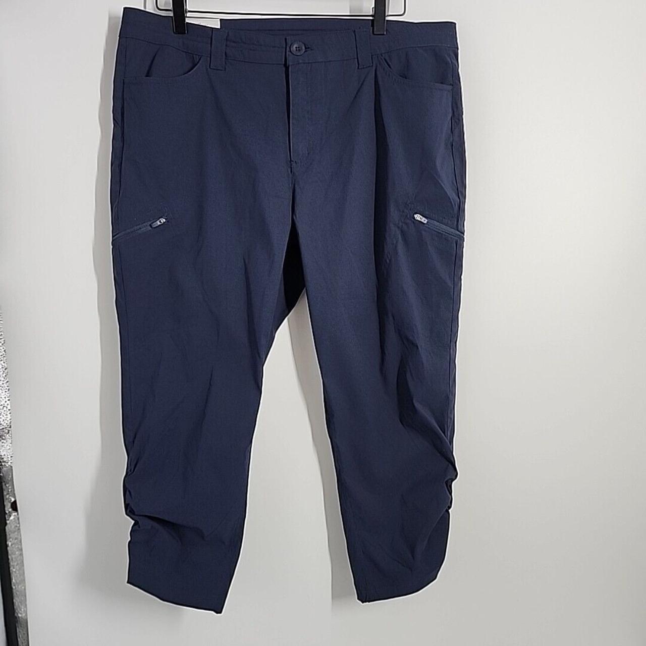 Blue activewear leggings by Eddie Bauer, size - Depop