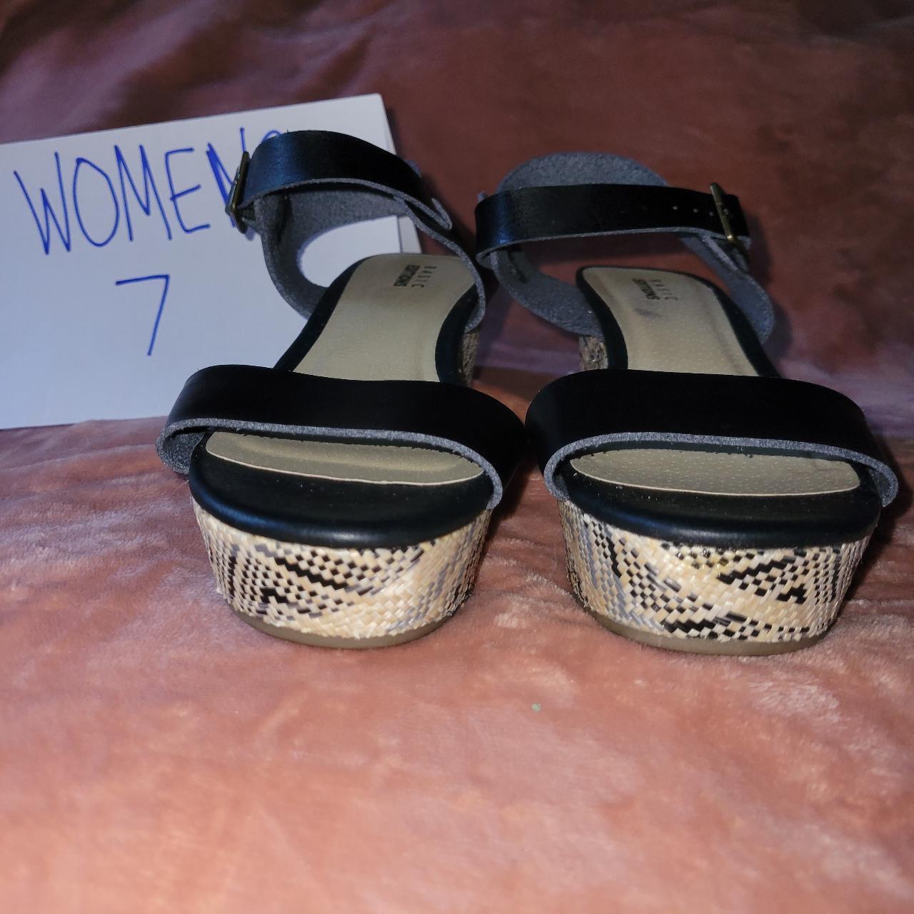 Women's Basic Editions Black Sandals Wedge - Size 9 | Wedge sandals, Black  sandals, Womens basic