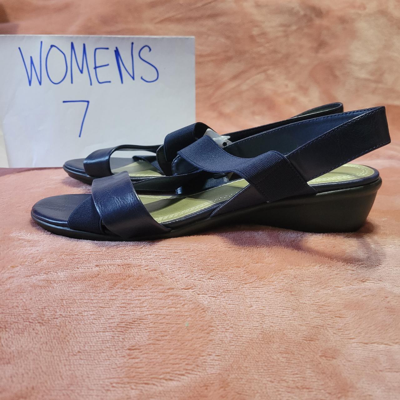 Ladies fashion navy sandals size 7