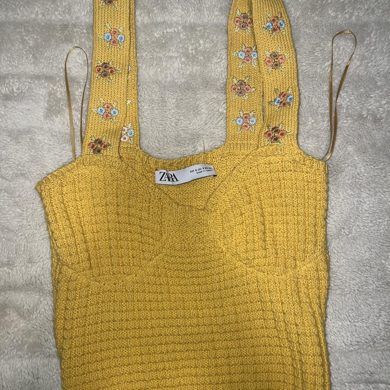 Zara Women's Yellow Crop-top | Depop