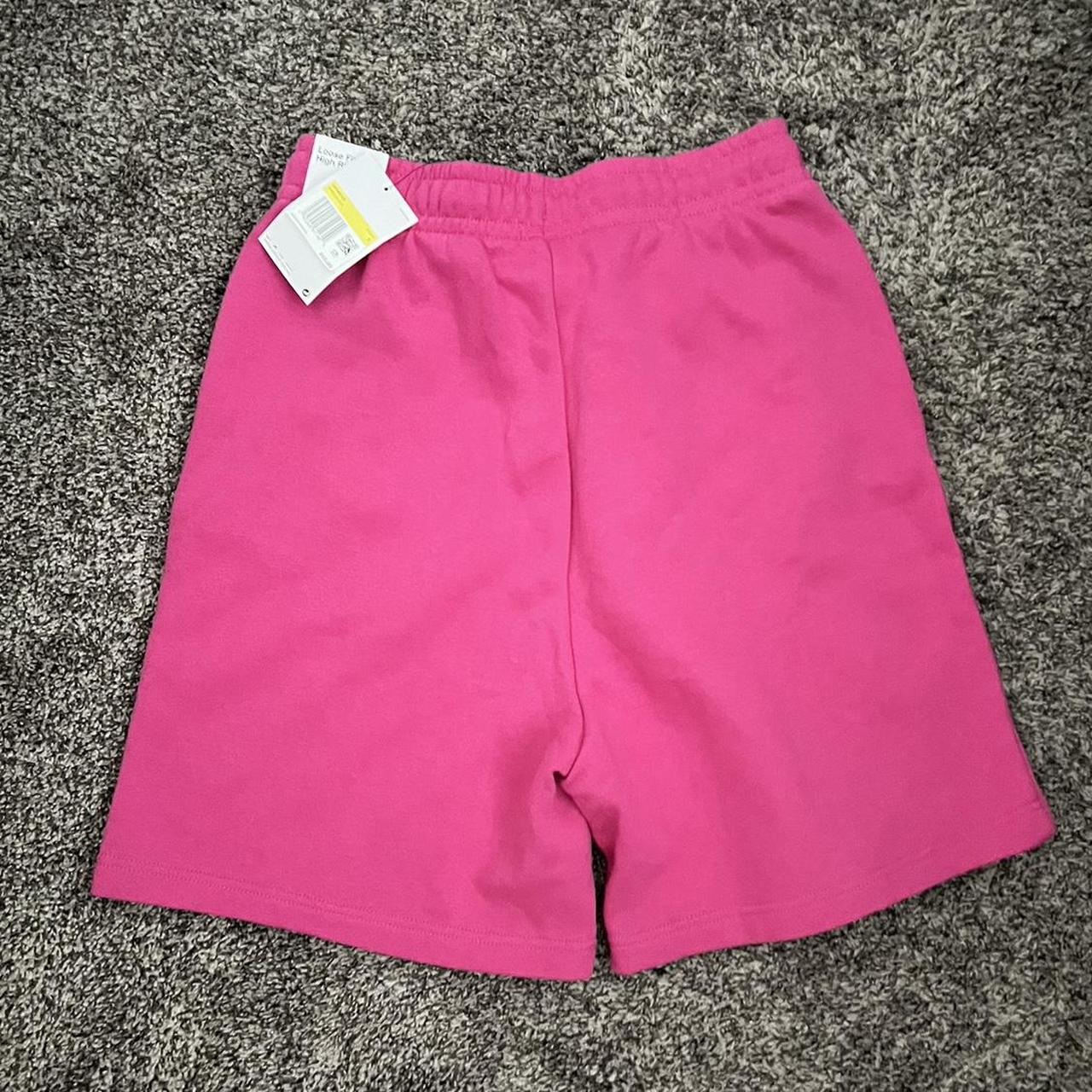 Nike Women's Pink and White Shorts | Depop