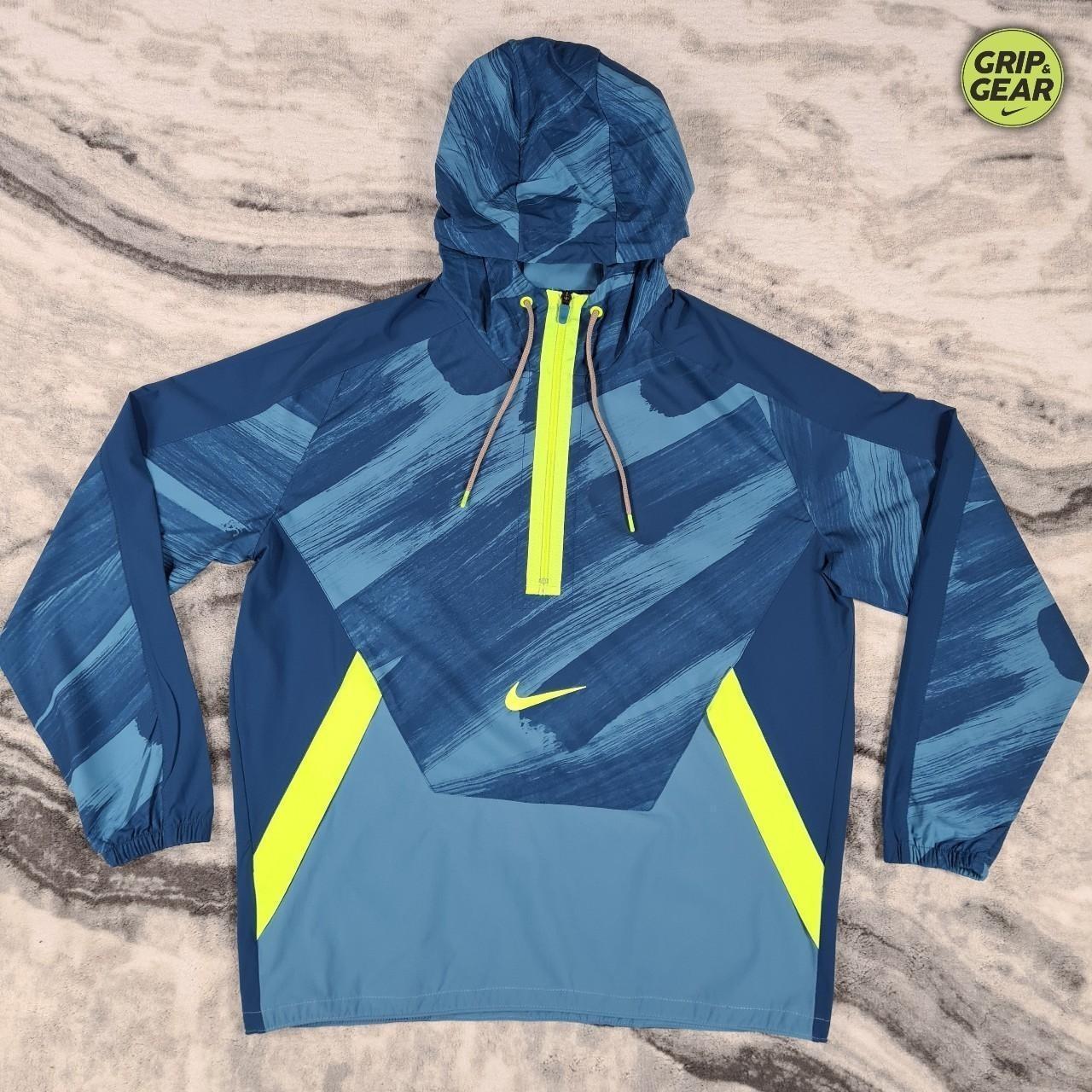 Nike hot sale volt windbreaker