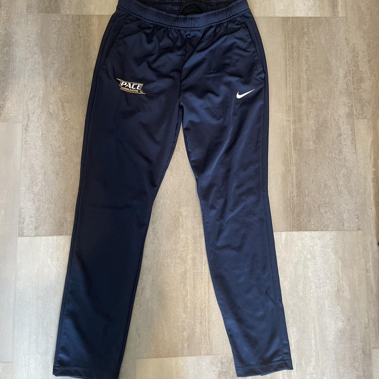 Women's Nike joggers Size: small Colour: - Depop