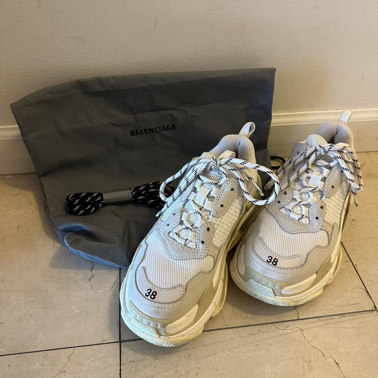 Balenciaga triple clearance s white 38