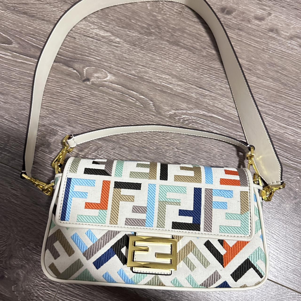 Cream discount fendi bag