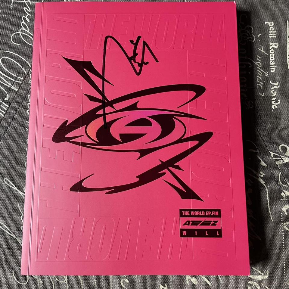Ateez signed - Depop
