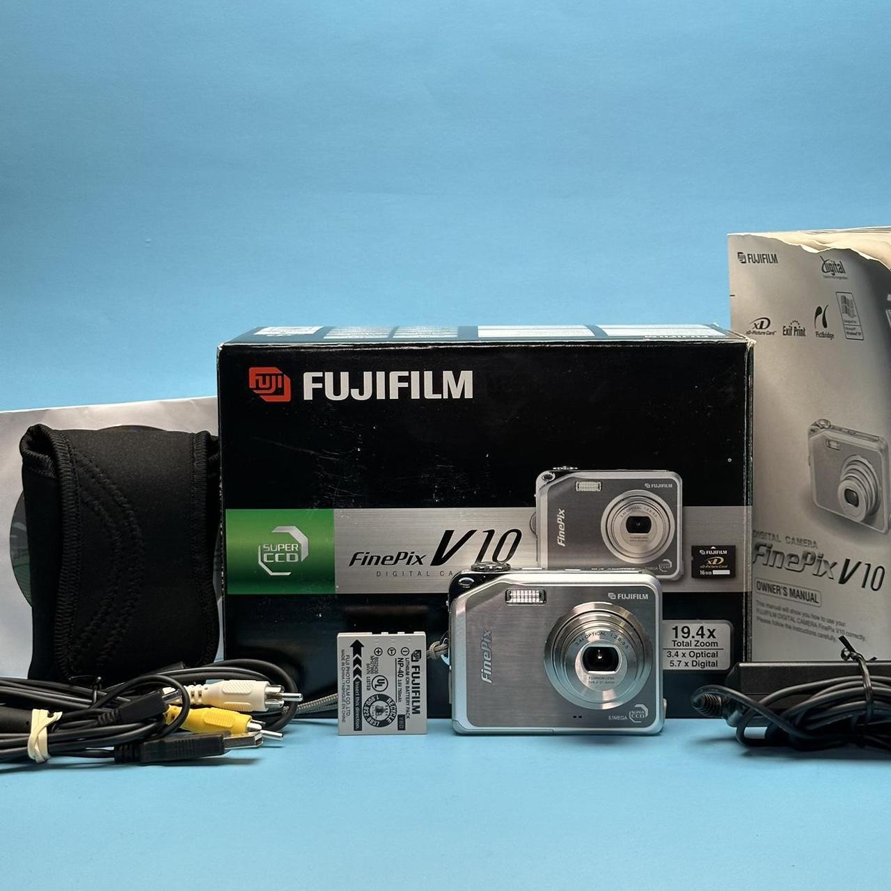 FUJIFILM デジタルカメラFinePix V10