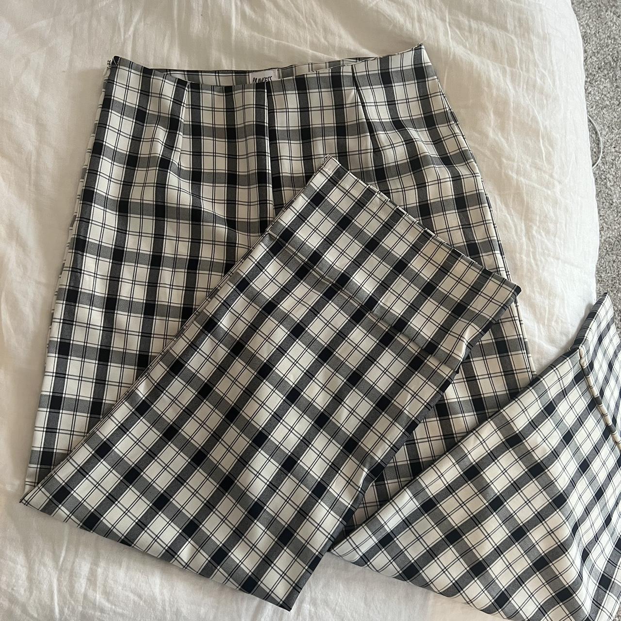 Princess Polly Women's Black and White Trousers | Depop