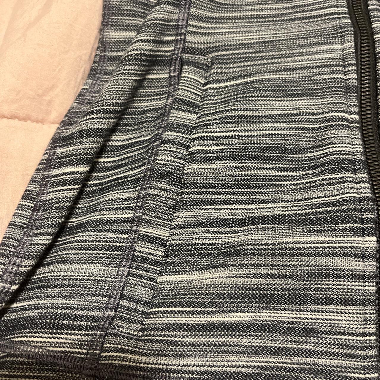 Lululemon Define jacket grey stripes size 6 - Depop