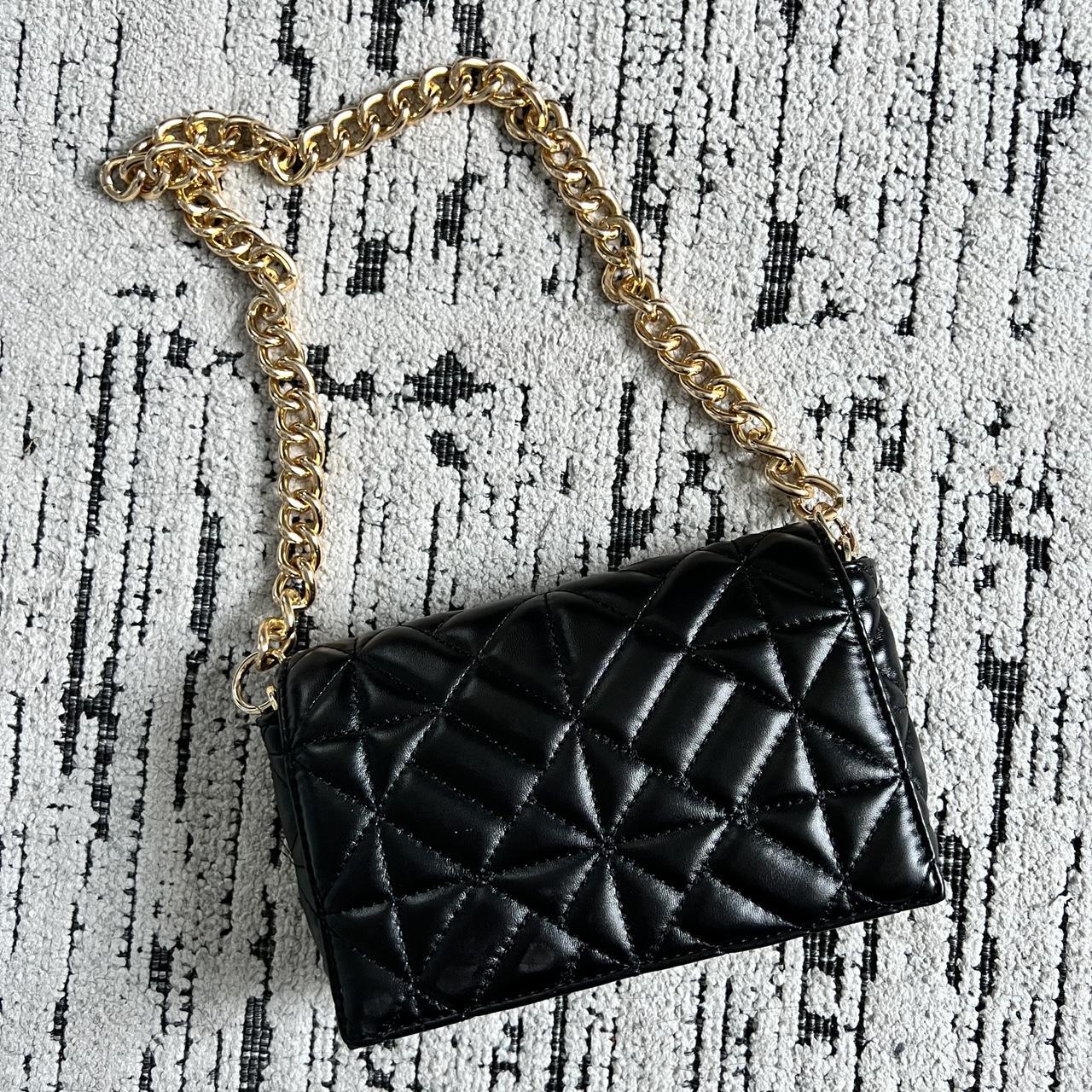 Black bags with gold chain best sale