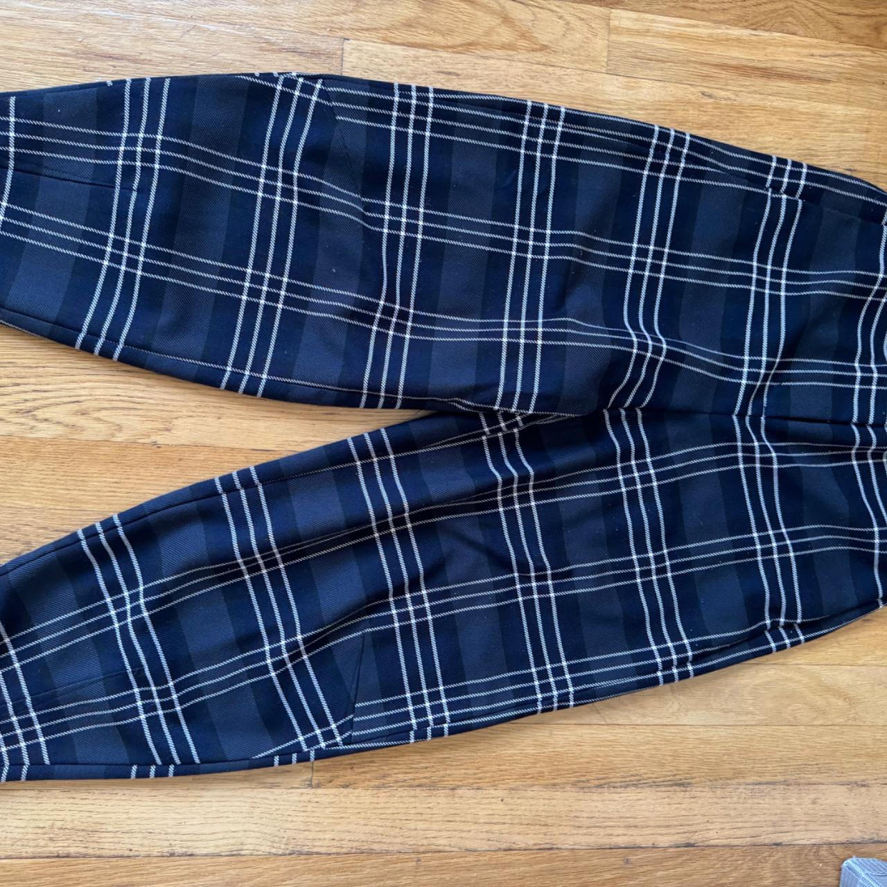 item listed by oliviacaracciolo