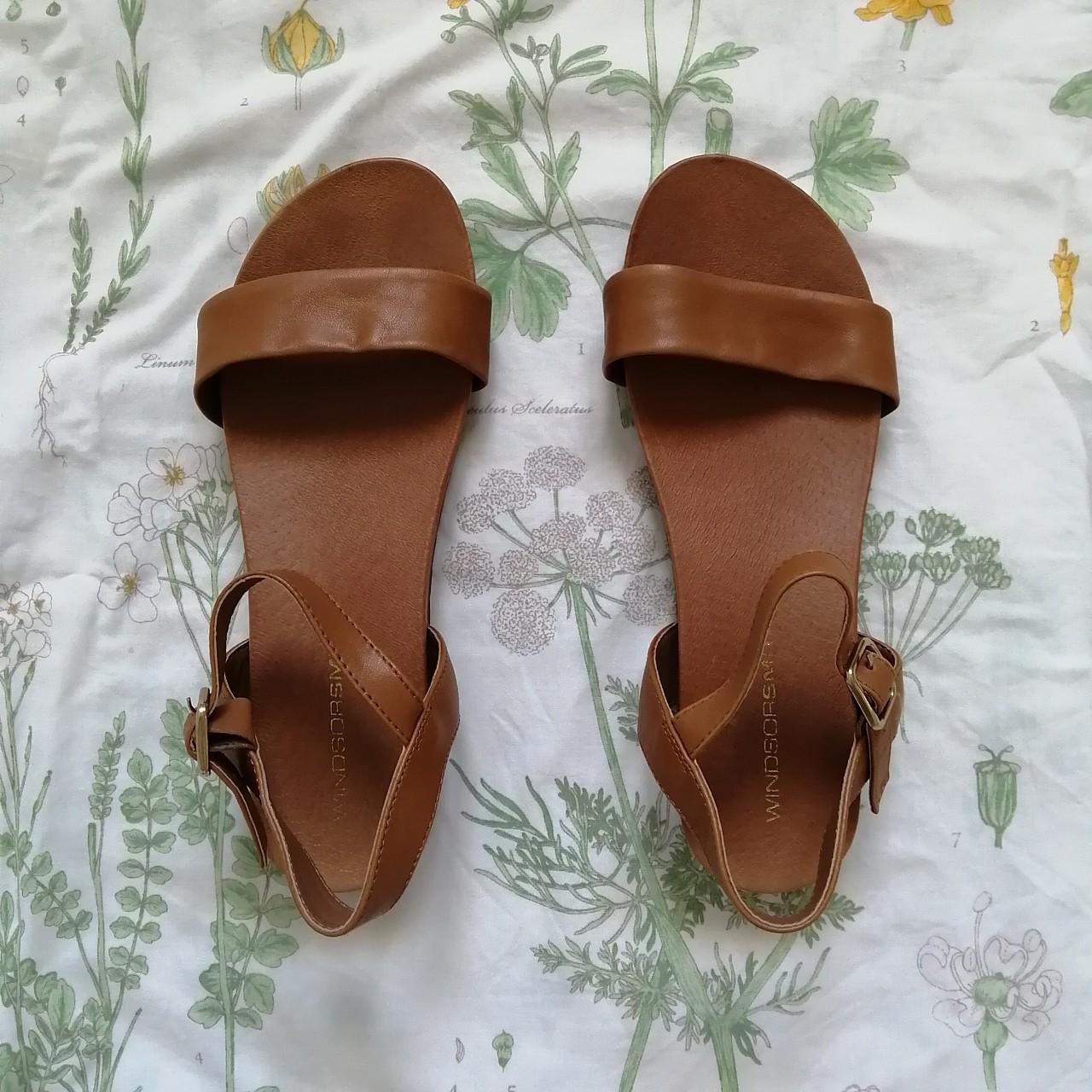 Women's Tan Sandals Depop