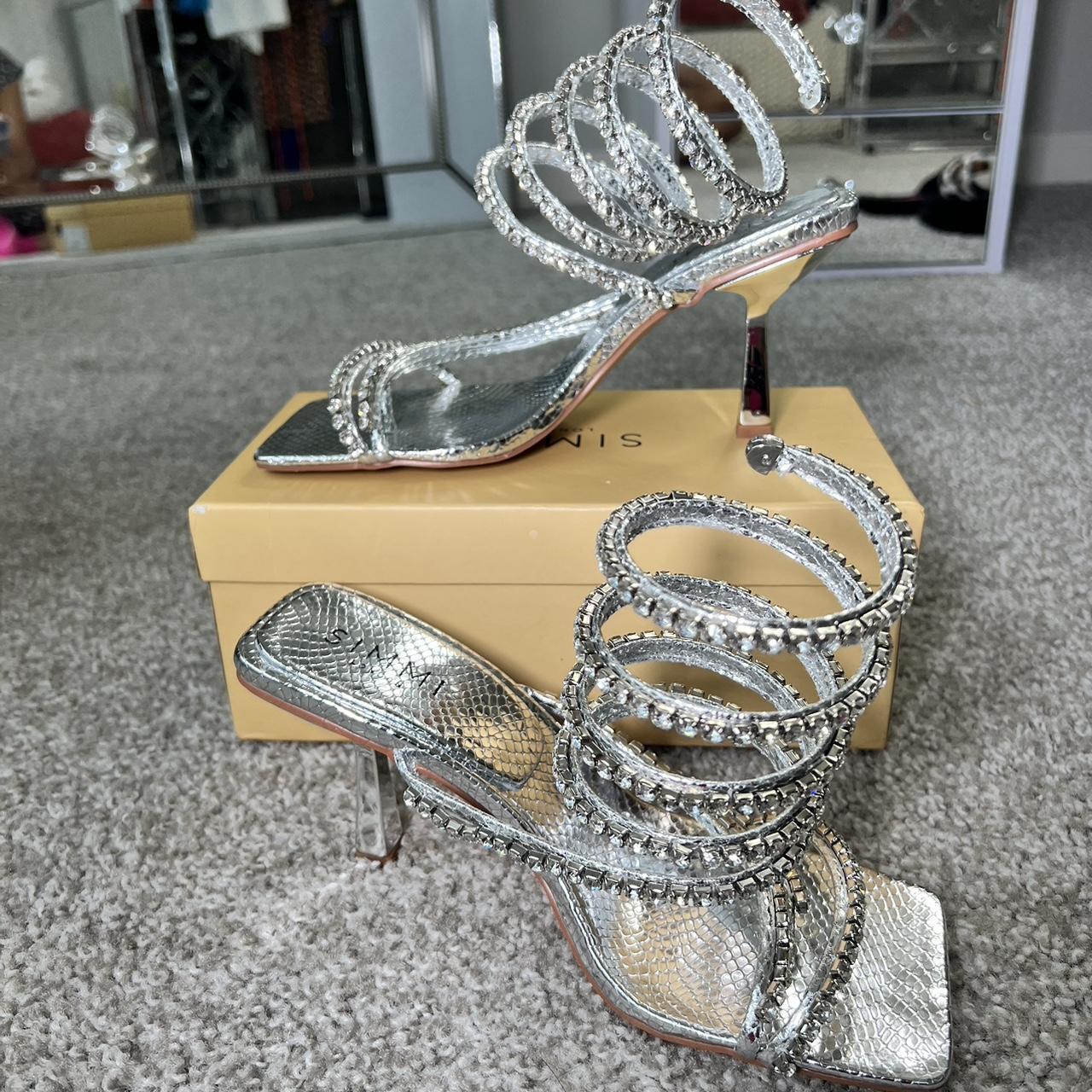 white ribbed bike shorts