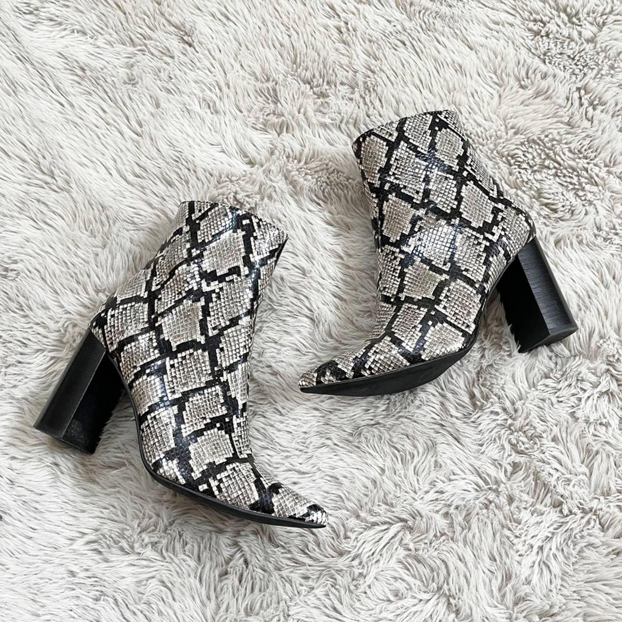 Raven bootie store jeffrey campbell