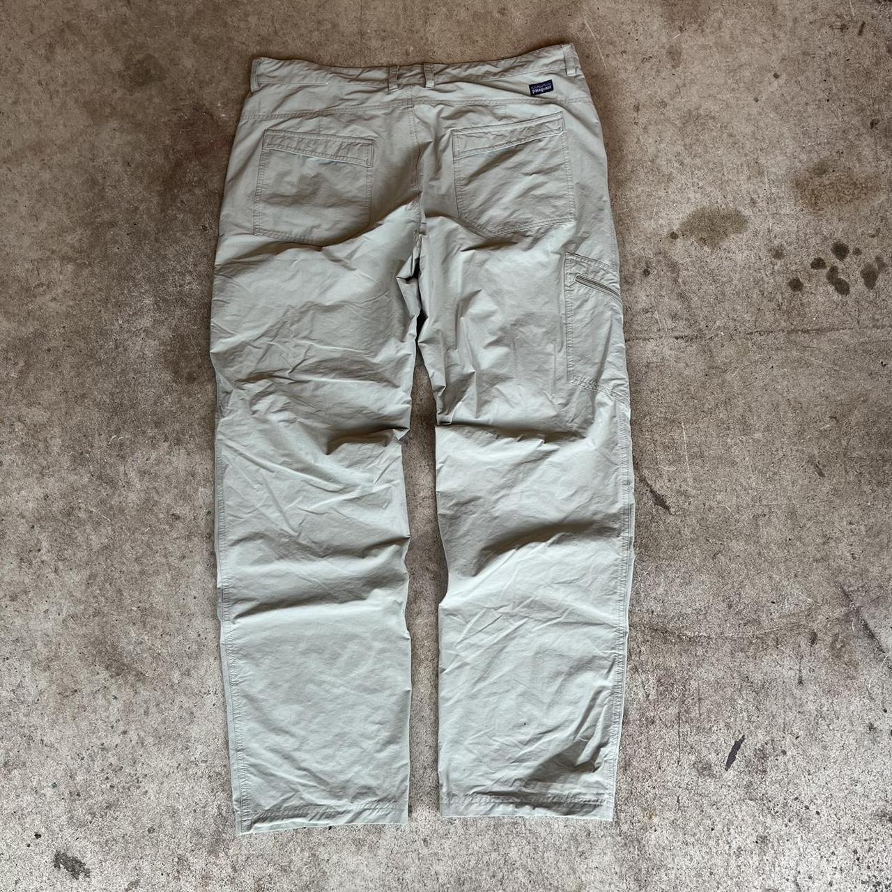 Y2K Patagonia Hiking Cargo Pants Size... - Depop