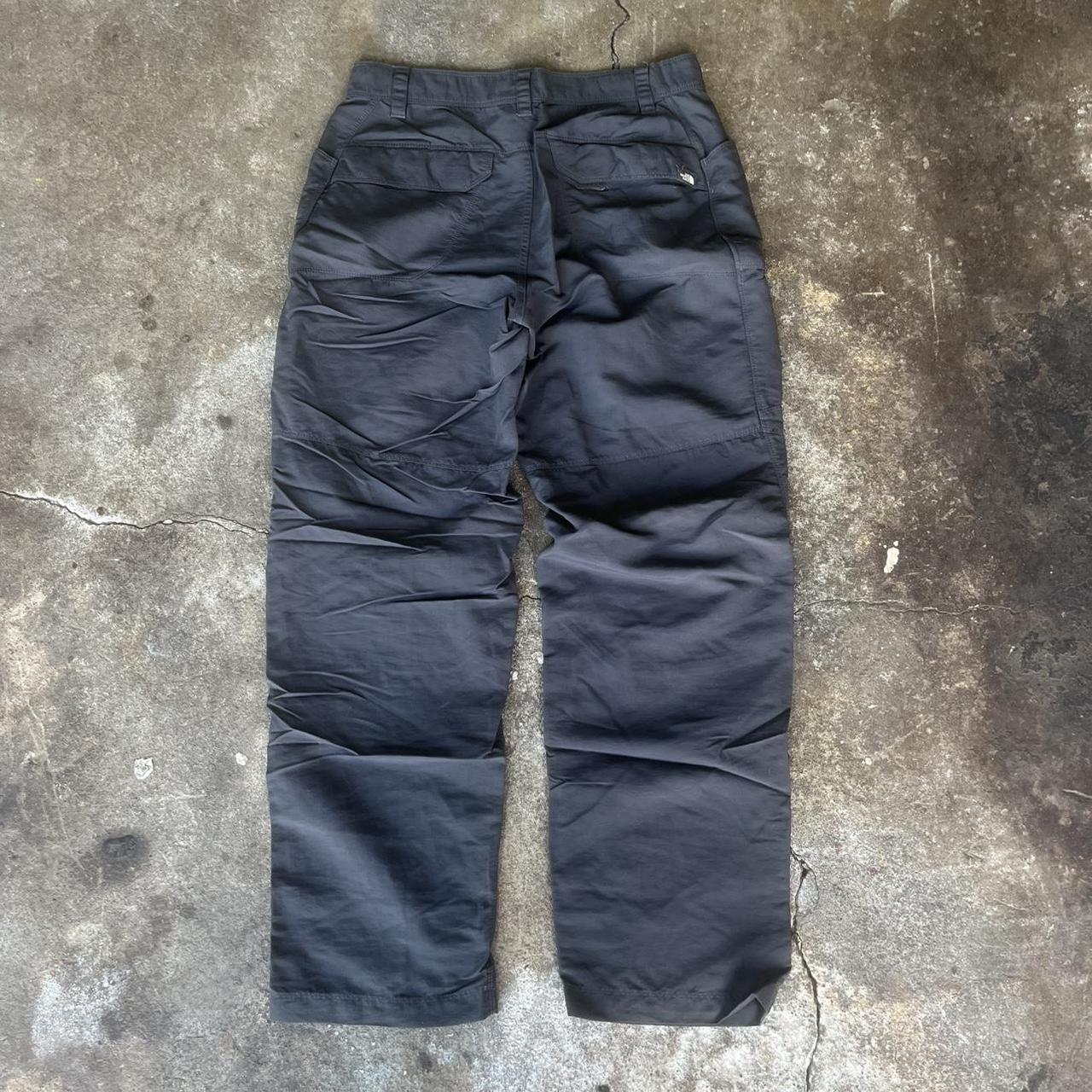 The North Face Men's Grey and Black Trousers (4)