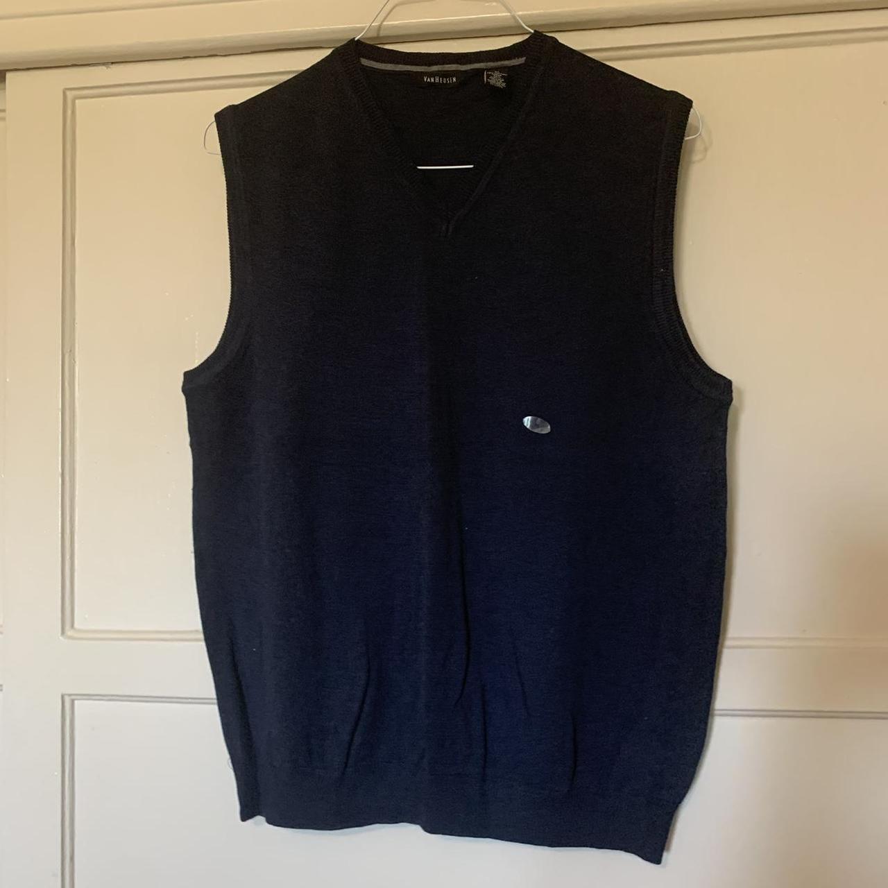 Van Heusen Sweater Vest - Size M - Depop