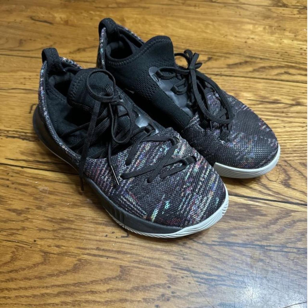 Under Amour Youth GS CURRY 5 Basketball Shoes Size. Depop