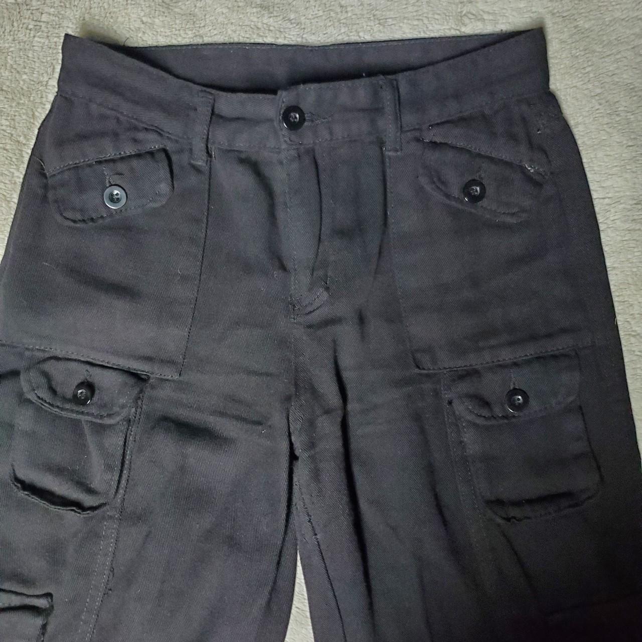 BLACK BAGGY CARGO PANTS has lots of pockets which I... - Depop
