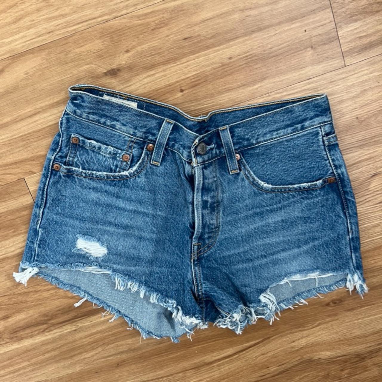 Levi's Women's Blue and Navy Shorts
