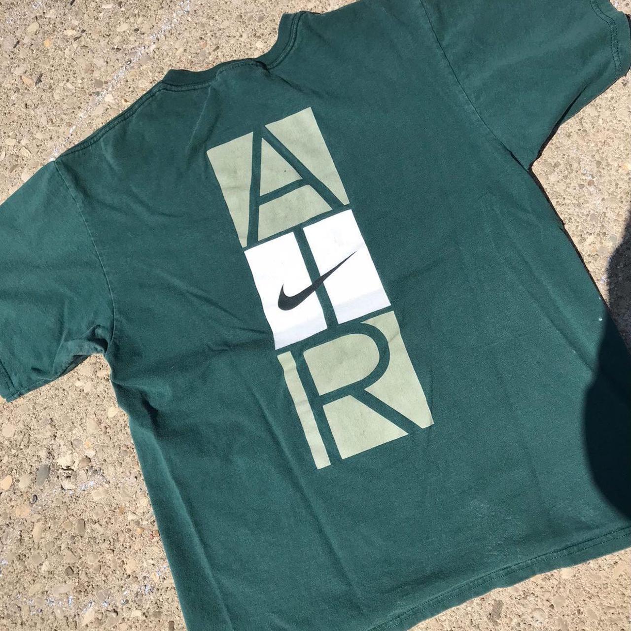 Nike Men's Green Tshirt Depop