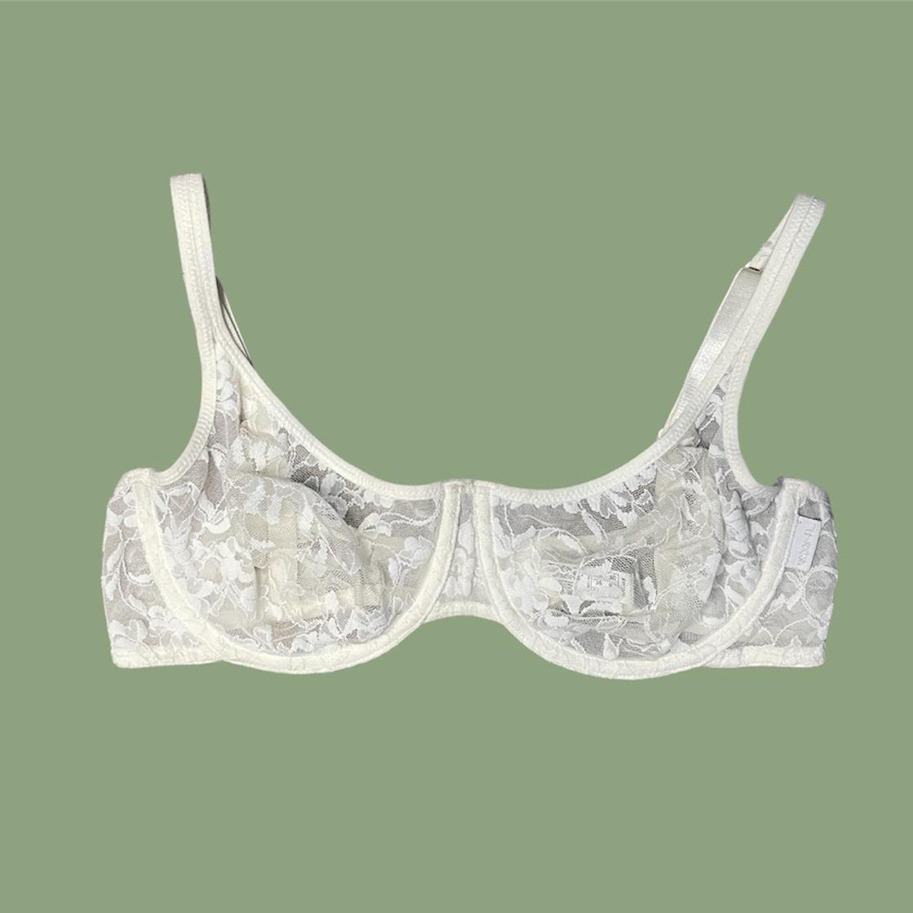 Wacoal White Lace bra size 36D - White Lace Full - Depop