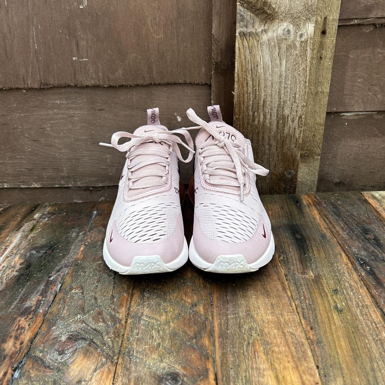 nike initiator women's pink