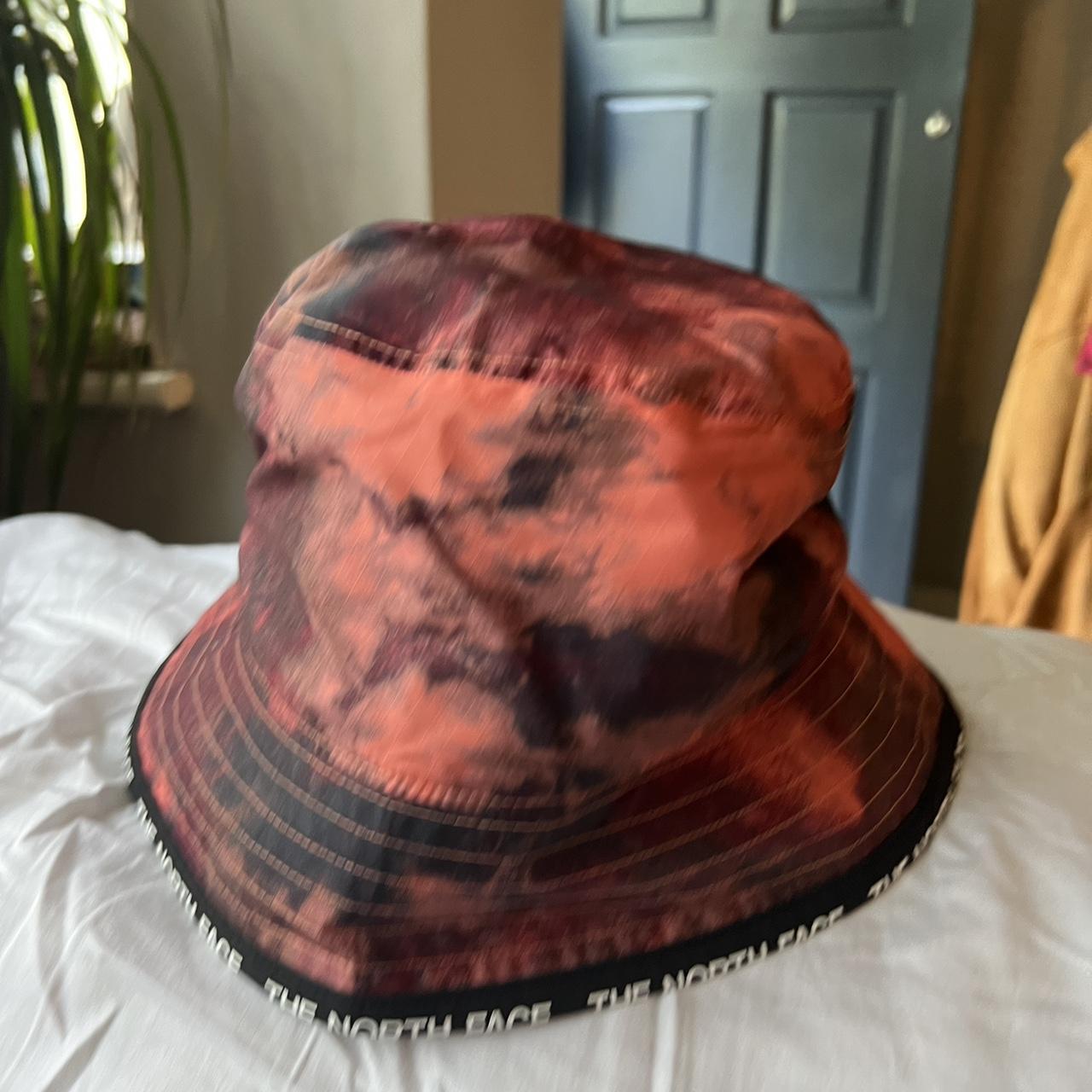 Red camo north face bucket hat Not worn RRP 40 - Depop