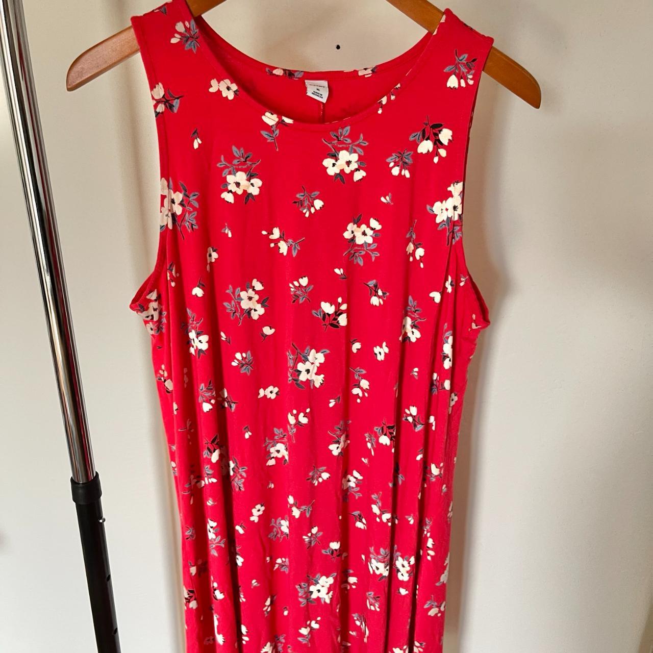 Old Navy Red Floral Dress. Super Soft And Material - Depop