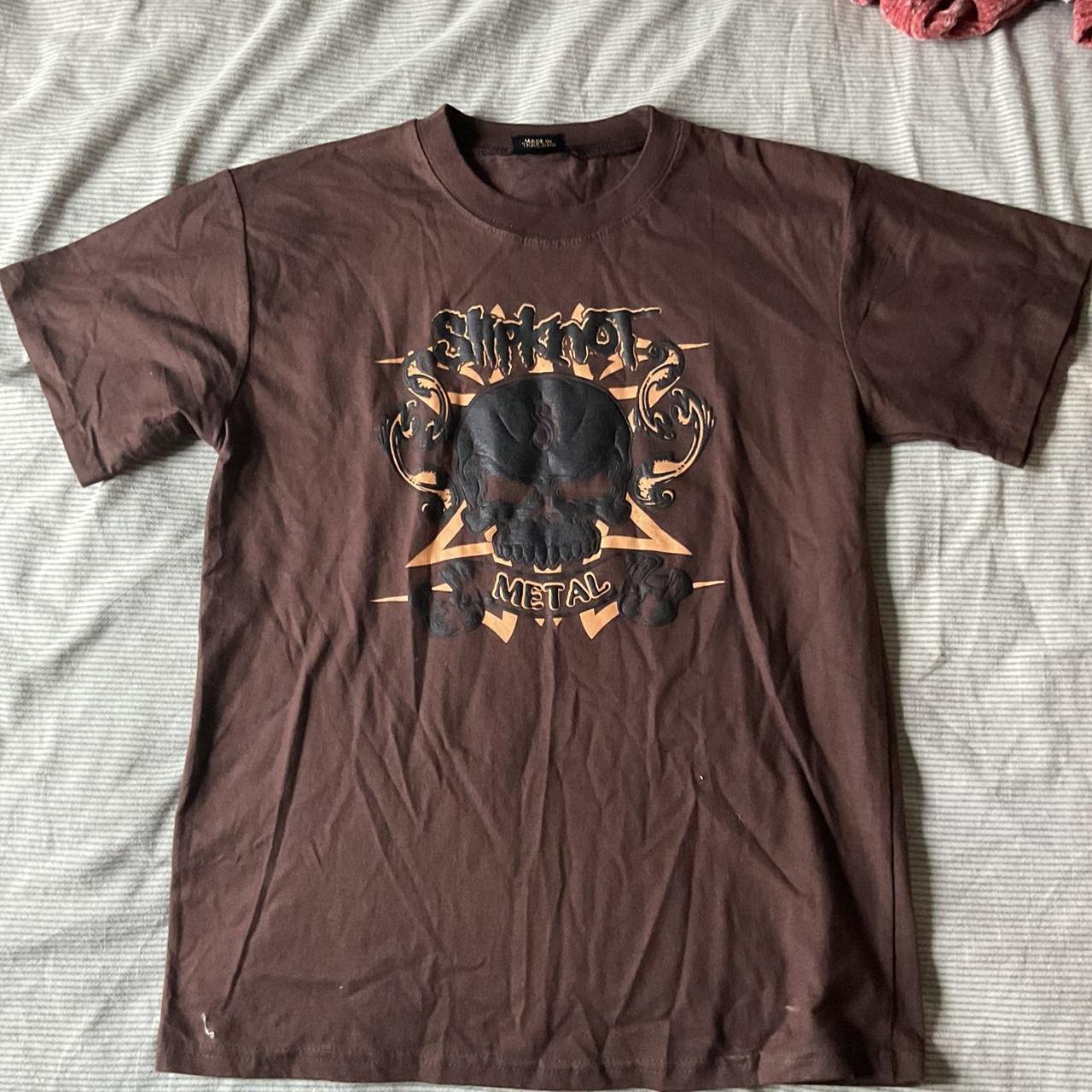 brown and black slipknot tee