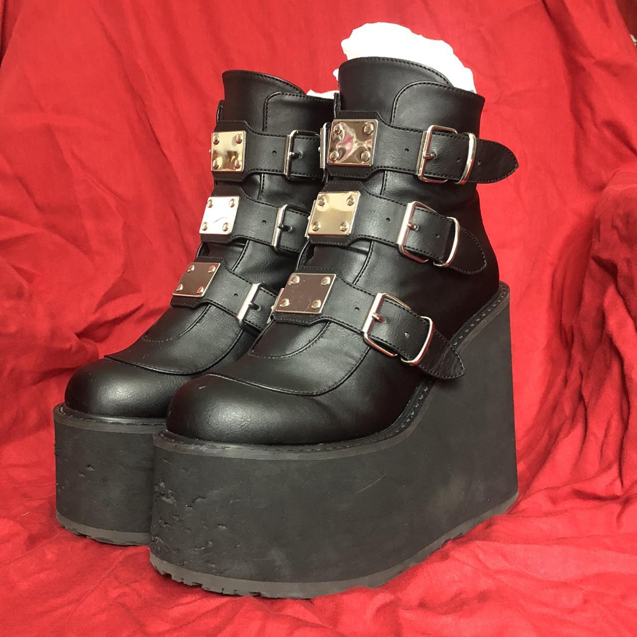 demonia boots price