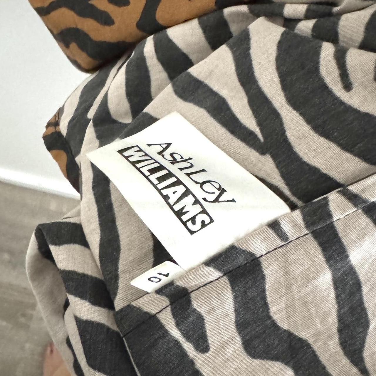 〓AshLey WILLIAMS〓 tigerボアfleece bum bag 〓AshLey WILLIAMS〓 tigerボアfleece bum bag